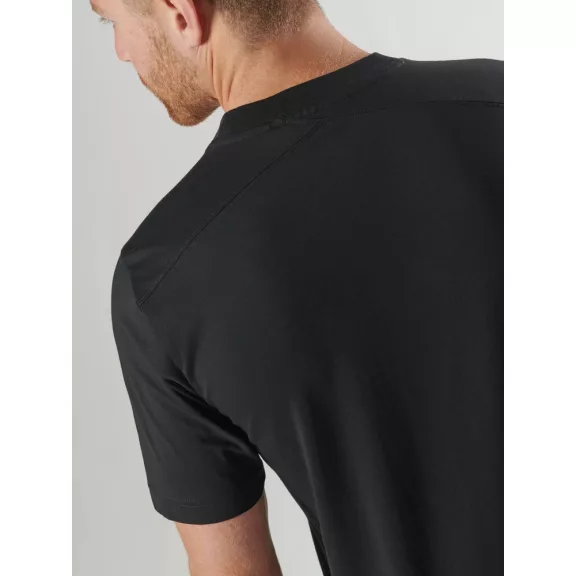 bora-half-compass-print-tee-jet-black
